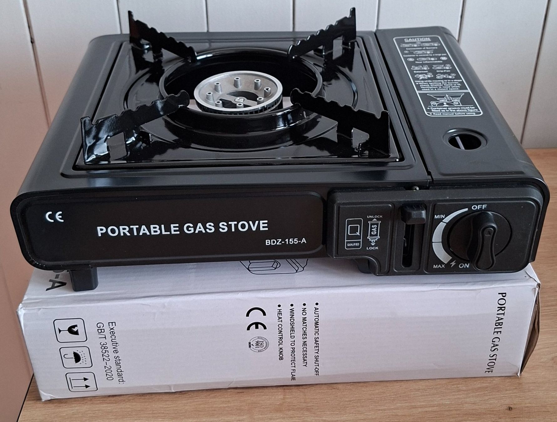 Cuisinières: Tragbarer Gaskartuschenkocher mit 4 Gaskartuschen – Neuf avec emballage d'origine à Dagmersellen par Franky1976 1
