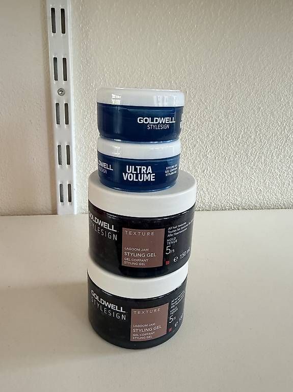 Produits de soins capillaires: Coiffeurprodukte – D'occasion à Wittenbach par jan_g2pw 4