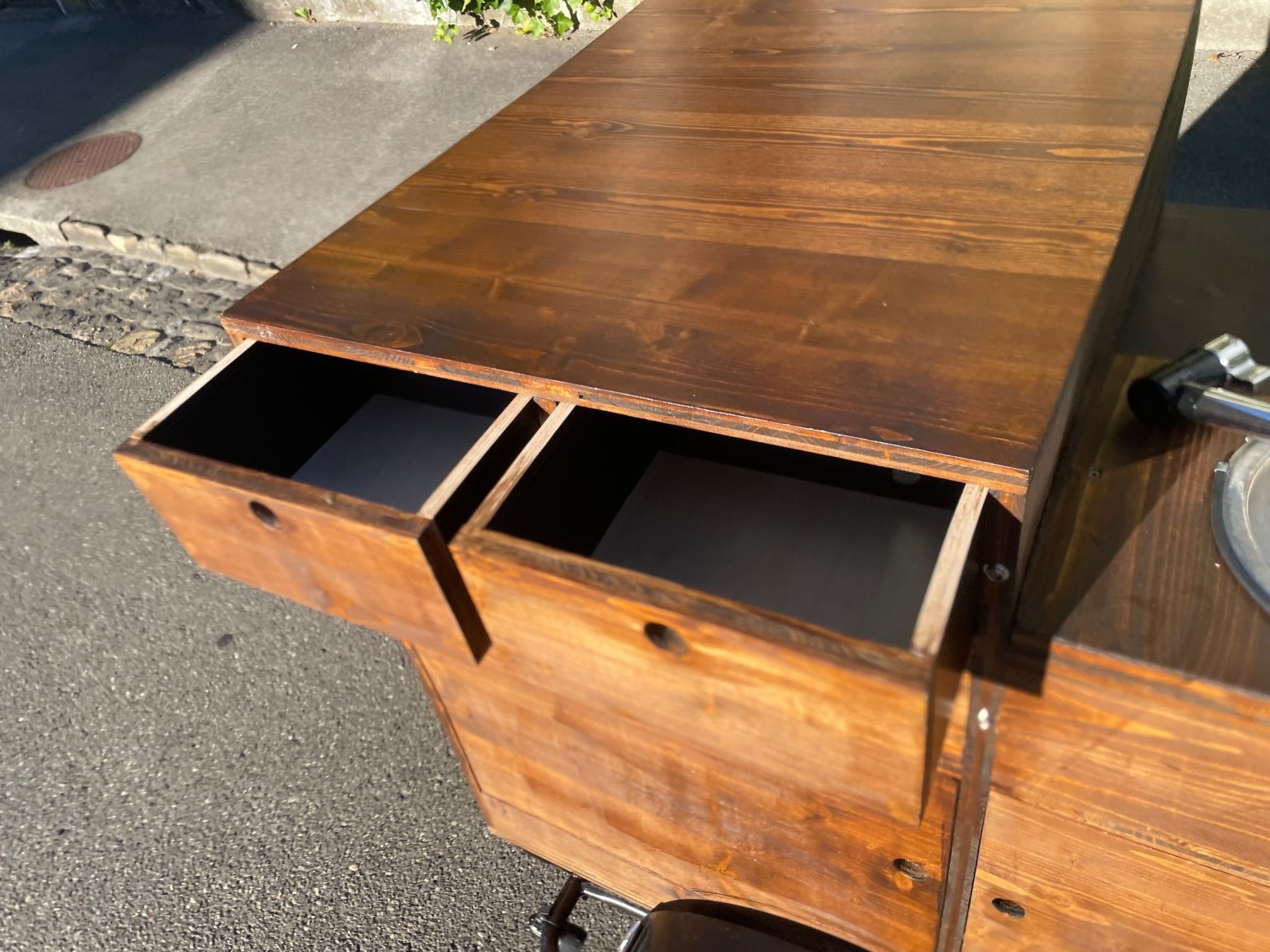Allestimento di negozi e stand fieristici: Mobile Bar: E-Cargo Bike mit Aufbau (frisch ab Service) – Usato da Bern venduto da videgrenier_xr3 2