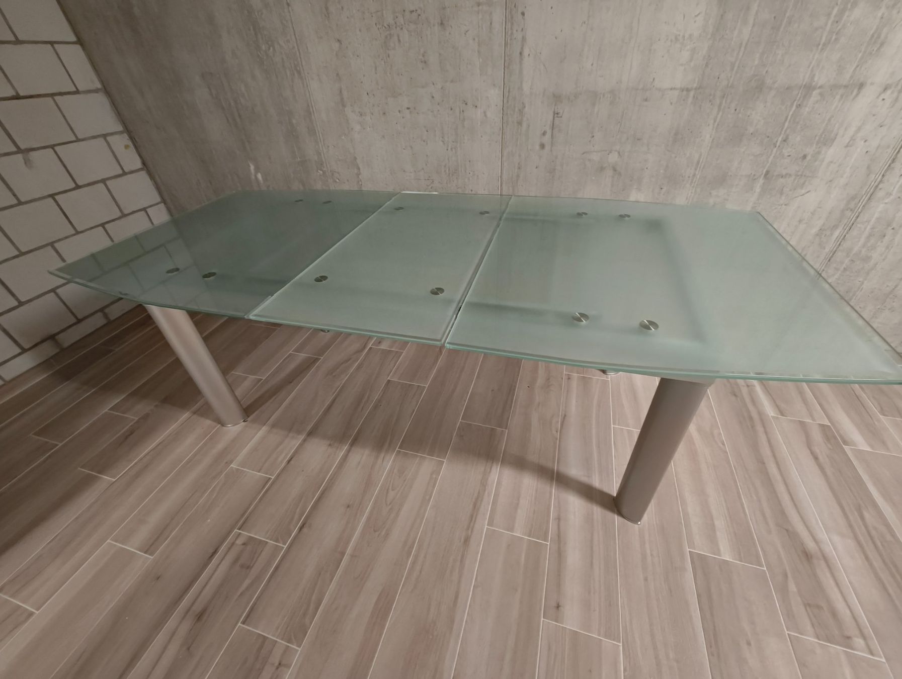 Tische: Schöner, ausziehbarer Glastisch – Gebraucht aus Muttenz von uru_yqz6 4