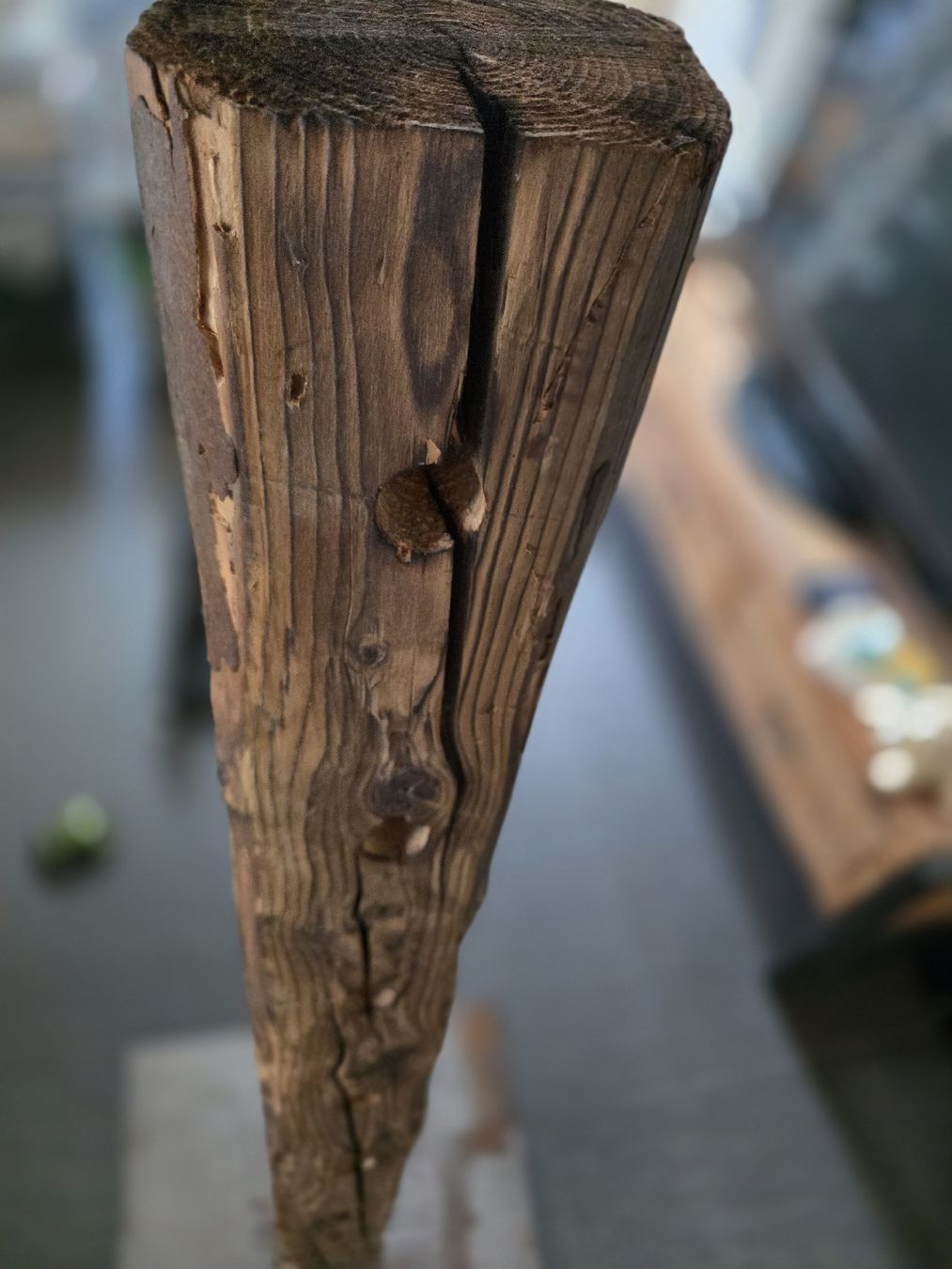 Articles en bois: Weinständer rustikal mit Metallfuss – Neuf (Voir description) à Wangen SZ par jeanni8