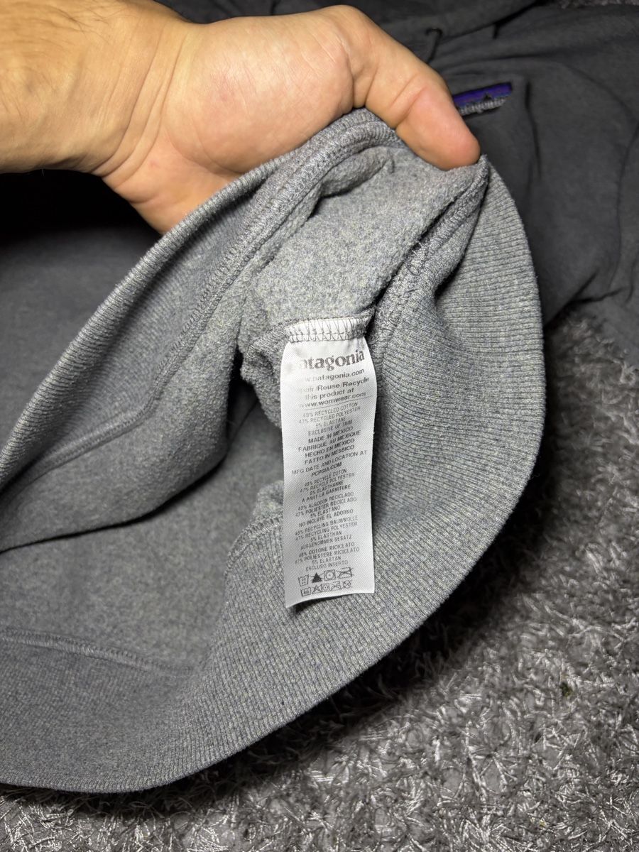 Patagonia Pullover & Sweatshirts: Patagonia Kapuzenpullover grau Grösse L – Gebraucht aus Brislach von edu_t6pq 5