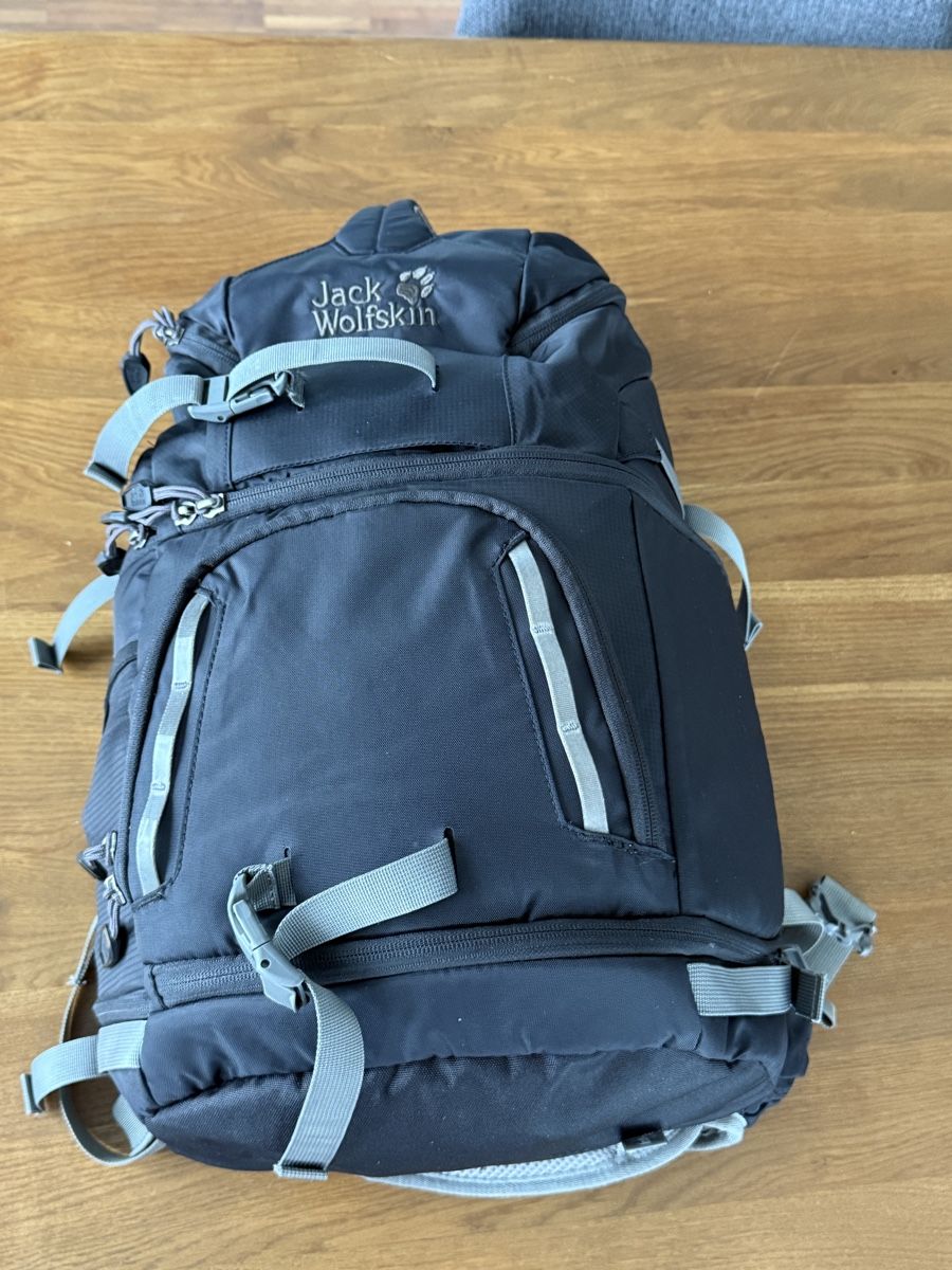 Jack Wolfskin Rucksäcke: Jack Wolskin Fotorucksack – Gebraucht aus Wil ZH von nic_7pyk