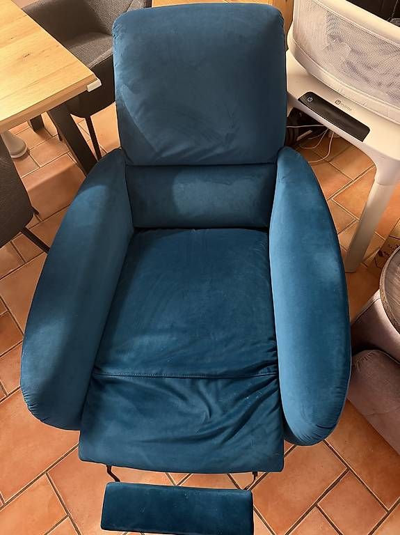Poltrone: Poltrona reclinabile *Poltrone Sofà – Usato da Gentilino venduto da cas_jtt9 1