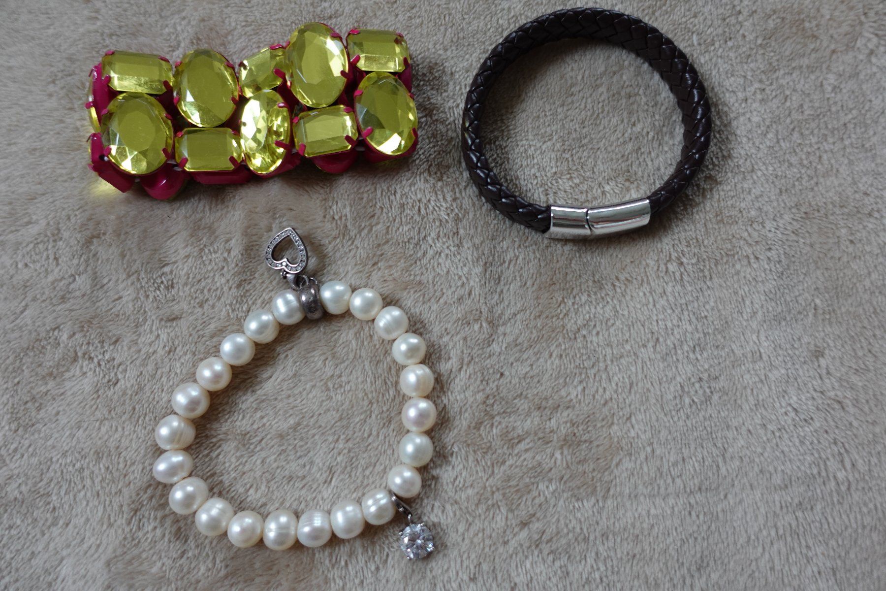 Autres bijoux: 1 schönes 32 teiliges Modeschmuck Set – D'occasion à rorschach par Babsi64 5