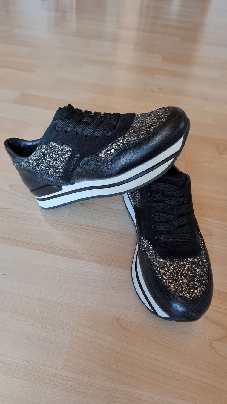Hogan Damenschuhe: Sneaker Hogan Grösse 36.5 – Gebraucht aus Zezikon von ams_qtg6