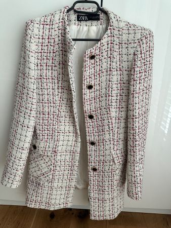 Zara Mantel