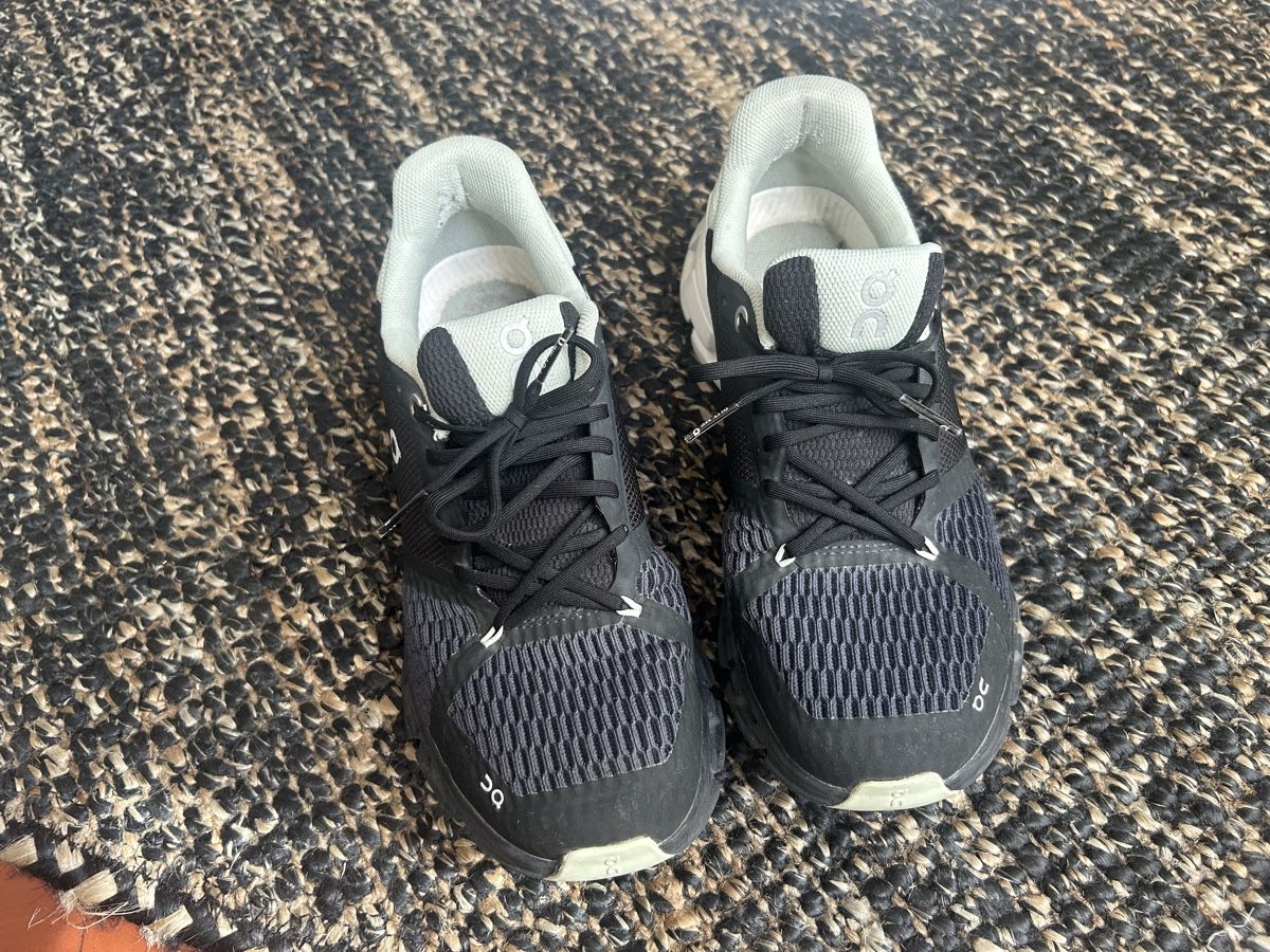 Chaussures femmes: On Cloud Damen Grösse 38.5 – D'occasion à Zürich par A_Guerrero 1