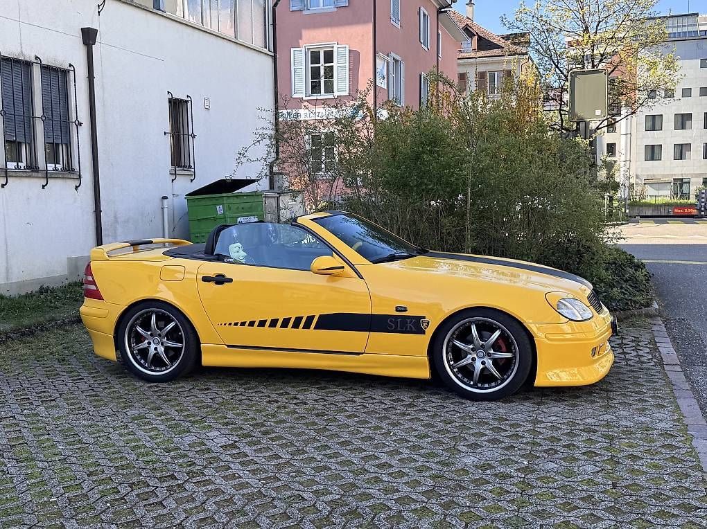Automobili: Mercedes SLK 230 Kompressor – Usato da Sissach venduto da Ballaanah 3