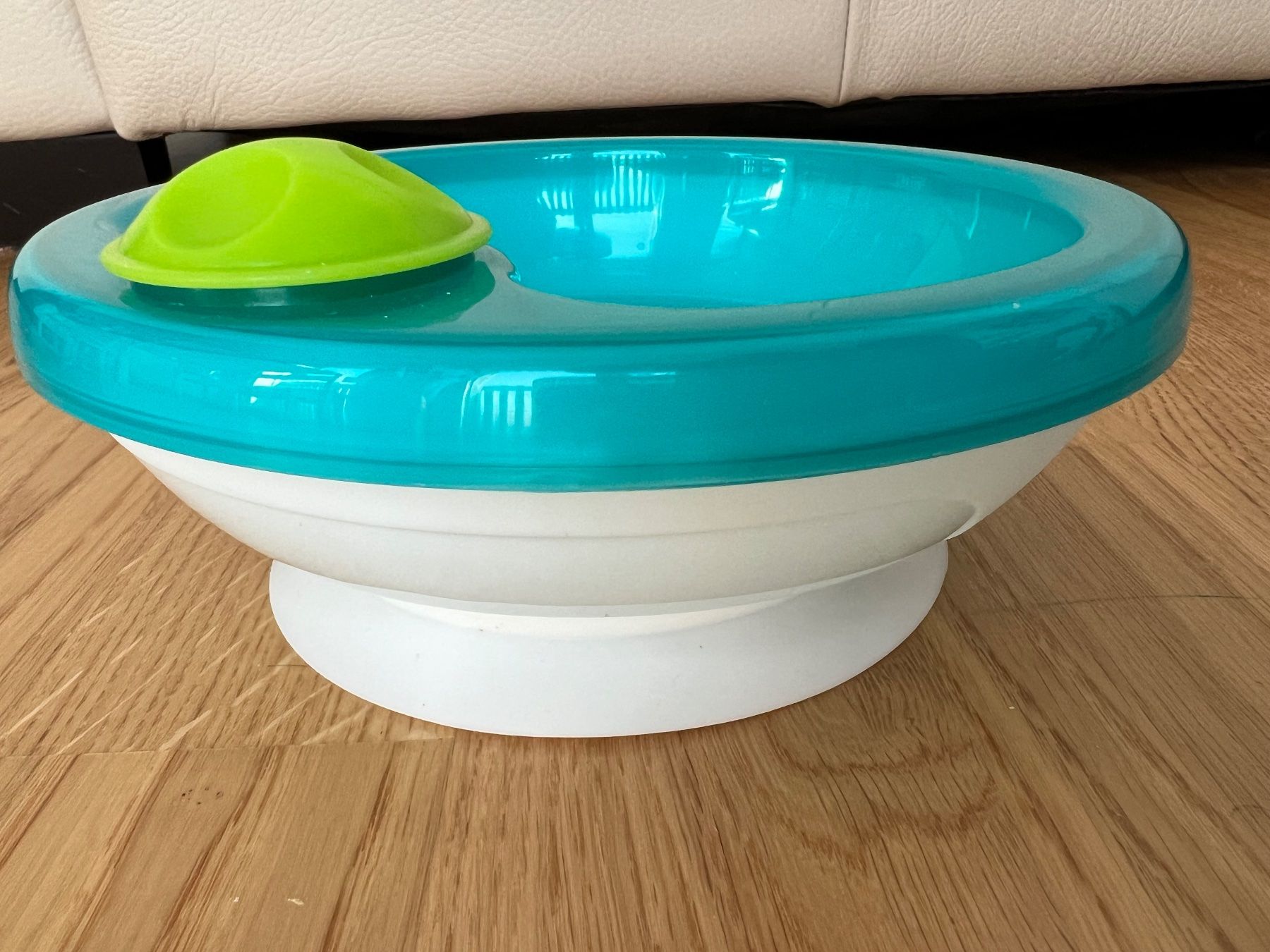 Piatti: Assiette Chauffante pour bébé avec ventouse – Usato da Genève venduto da PoissonBlue
