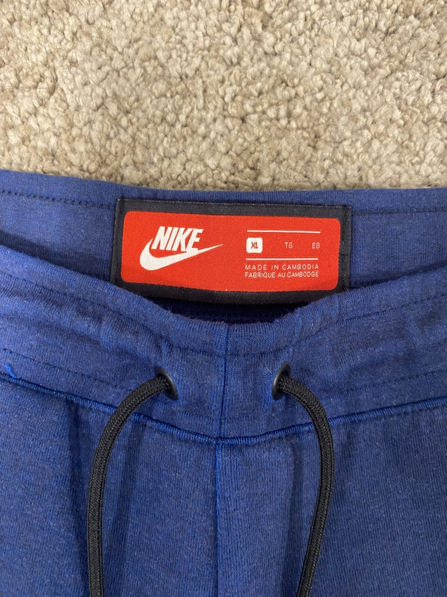 Nike Pantaloni: Nike Trainerhose Gr. XL – Usato da Brüttisellen venduto da xe_m 2