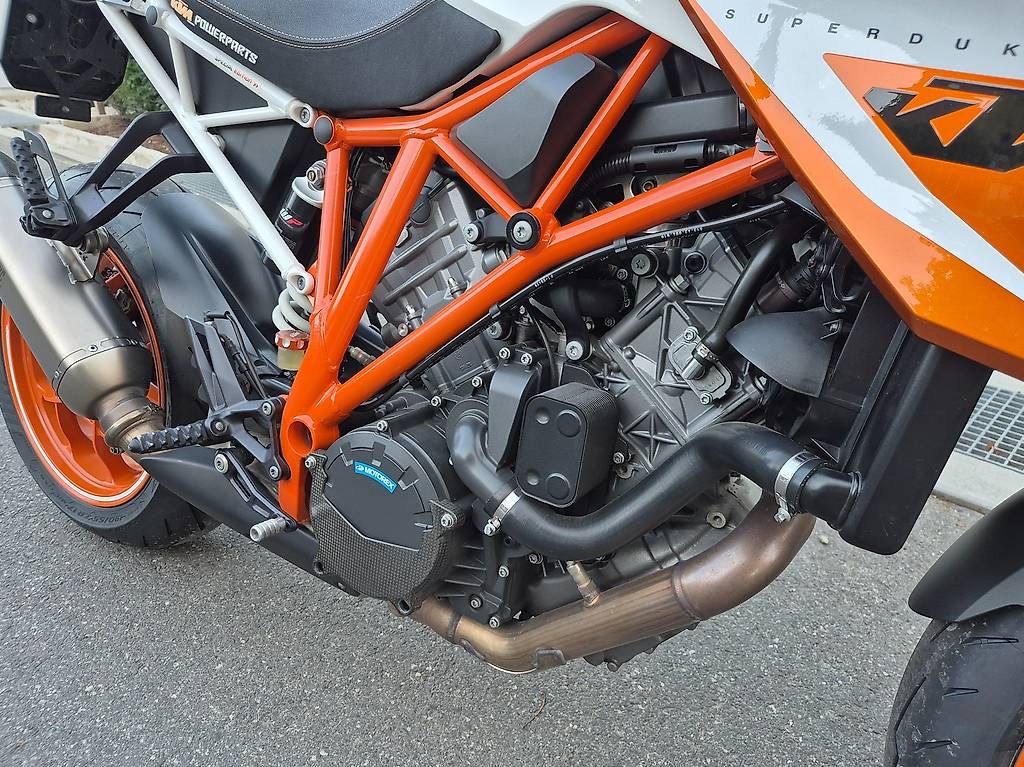 KTM Strada: KTM Super Duke R Special Edition – Usato da Vésenaz venduto da mar_xpz7 2