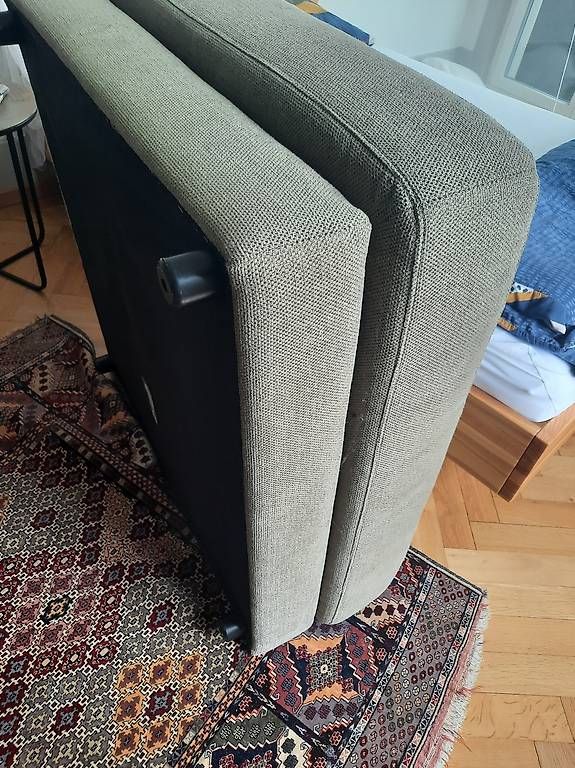 Sgabelli: Quadratischer Sitzhocker 100x100cm – Usato da Bern venduto da sbruegger 2