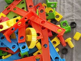 Tolles Konstruktionsspielzeug für kreative Kinder! Vintage