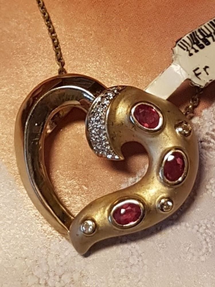 Pendentifs: Edles Designer Herz mit 3 Rubinen – Neuf (Voir description) à Unterägeri par Altgoldschmuck 9