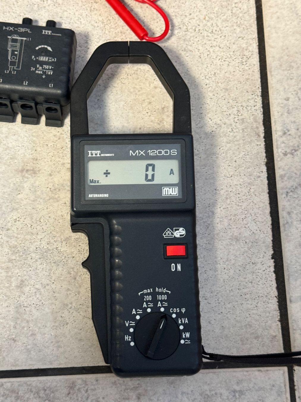 Misurare: ITT Instruments MX 1200S Digitales Klemmmultimeter – Usato da Kaiseraugst venduto da Drasa 4