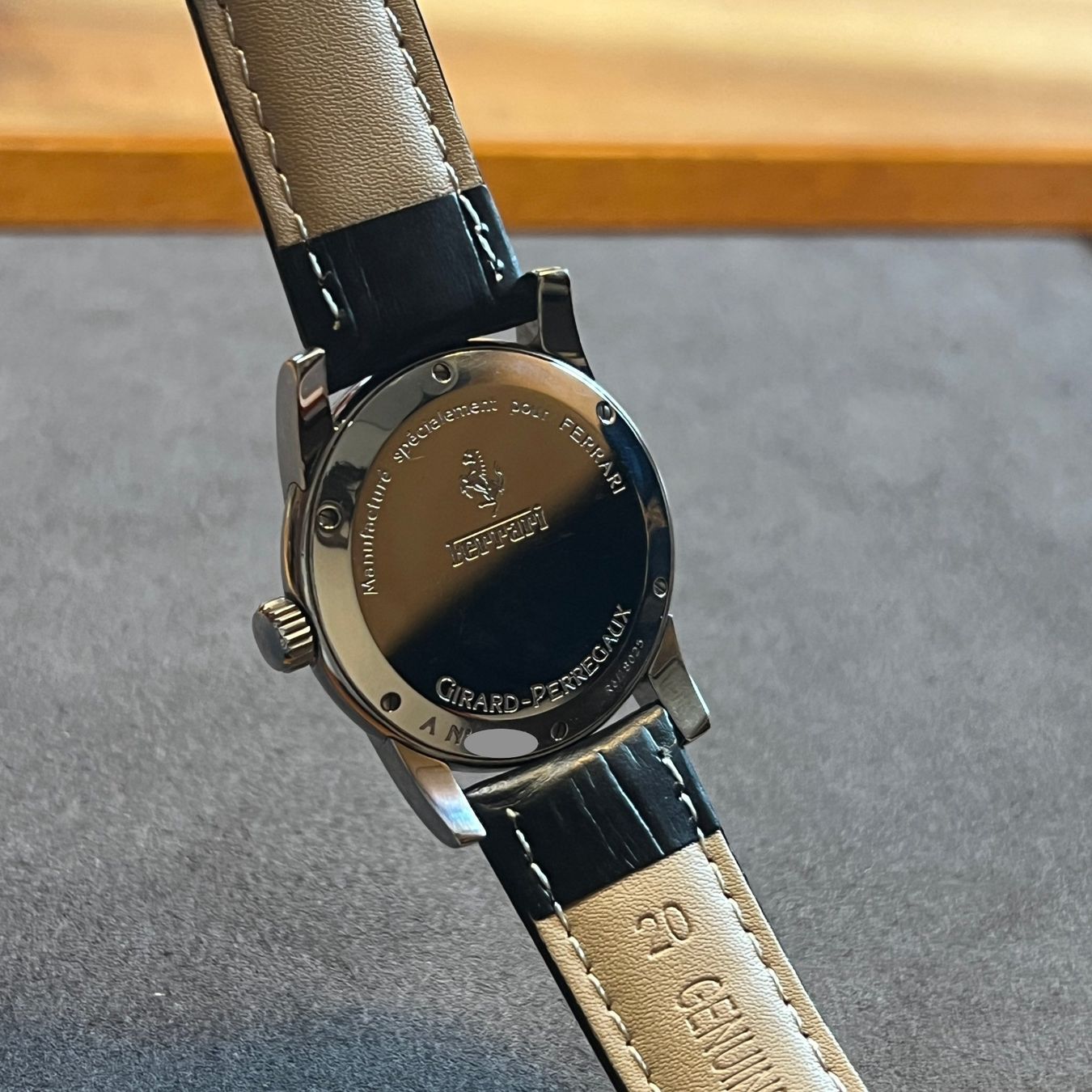 Girard-Perregaux Orologi: FLASH SALE Girard-Perregaux Ferrari Automatic Date 8025 – Usato da Carouge GE venduto da Watchaser 4