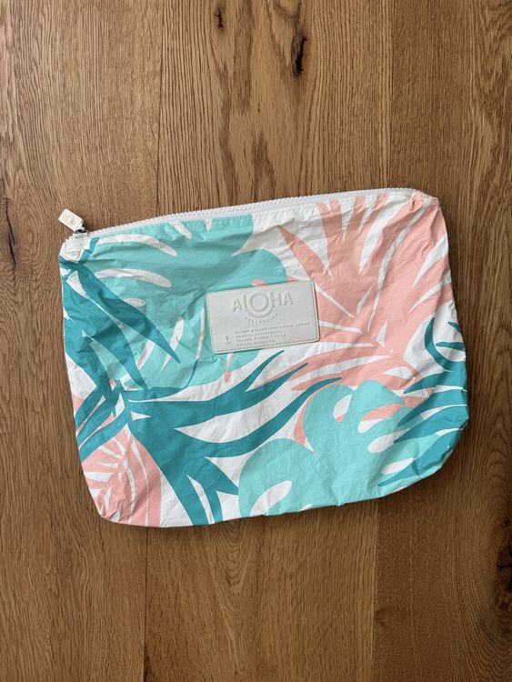ALOHA Collection Small Pouch – Spritzwassergeschützte Mini-Tasche | 20,3 X 16,5 X 3,8 Cm | Leicht & Verstaubar | Für Strand, Reisen & Alltag