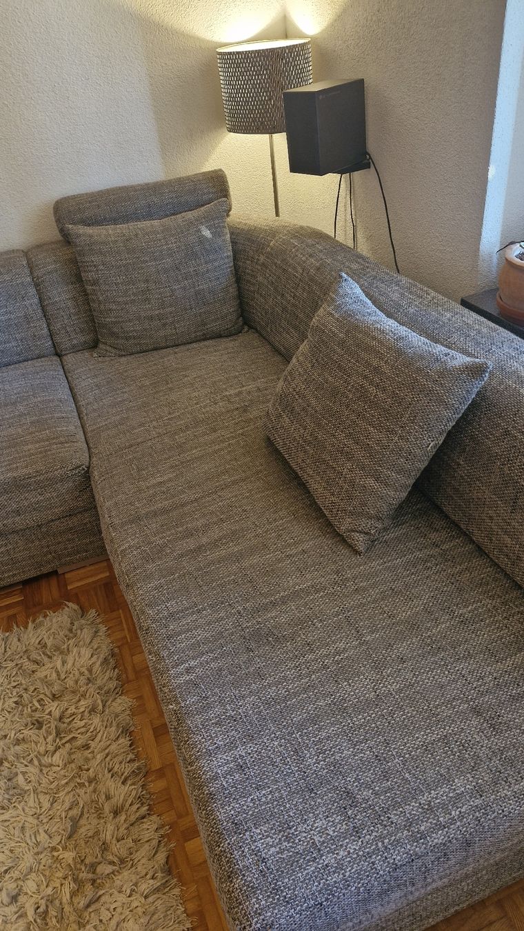 Sofas: grosse Couch mit Kissen – Gebraucht aus Gossau ZH von Housekoch 4