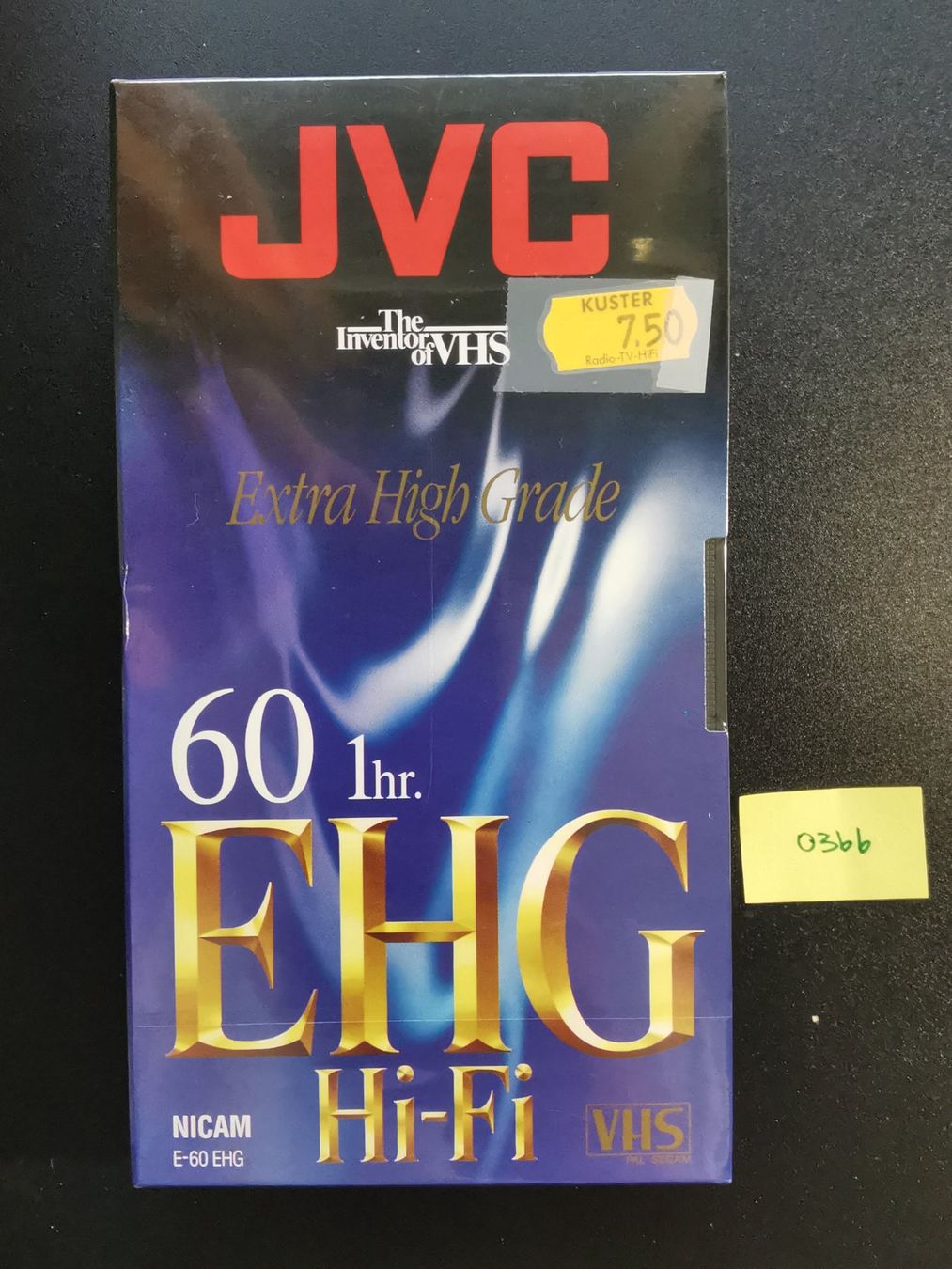 Cassette vuote: JVC E-60EHG VHS Kassette, 1 Stück, original verpackt – Nuovo e nell'imballaggio originale da Dübendorf venduto da aschiduebendorf