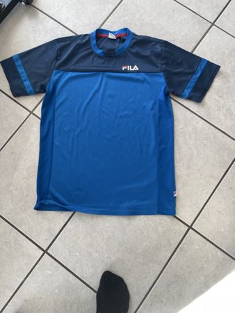 Neuwertiges Fila Trainingsshirt Gr S