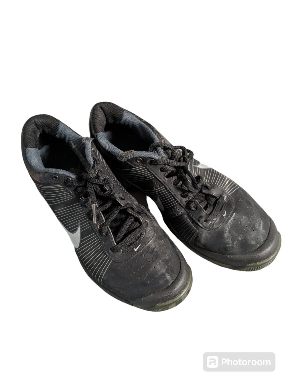Nike Herrenschuhe: Tennisschuhe Nike Grösse 42 – Gebraucht aus Wil SG von Studi_123 1