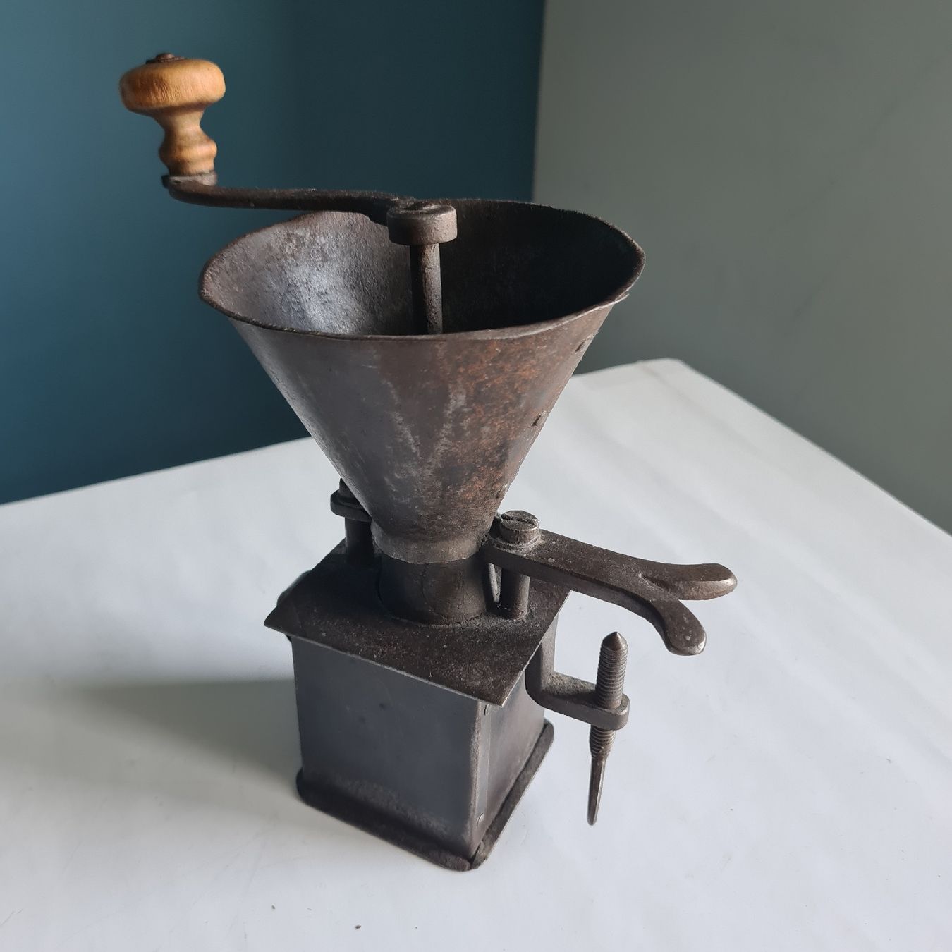 Küchengeräte: Kaffeemühle, 200jährig – Gebraucht aus Zuzwil SG von mko_6m7z 1