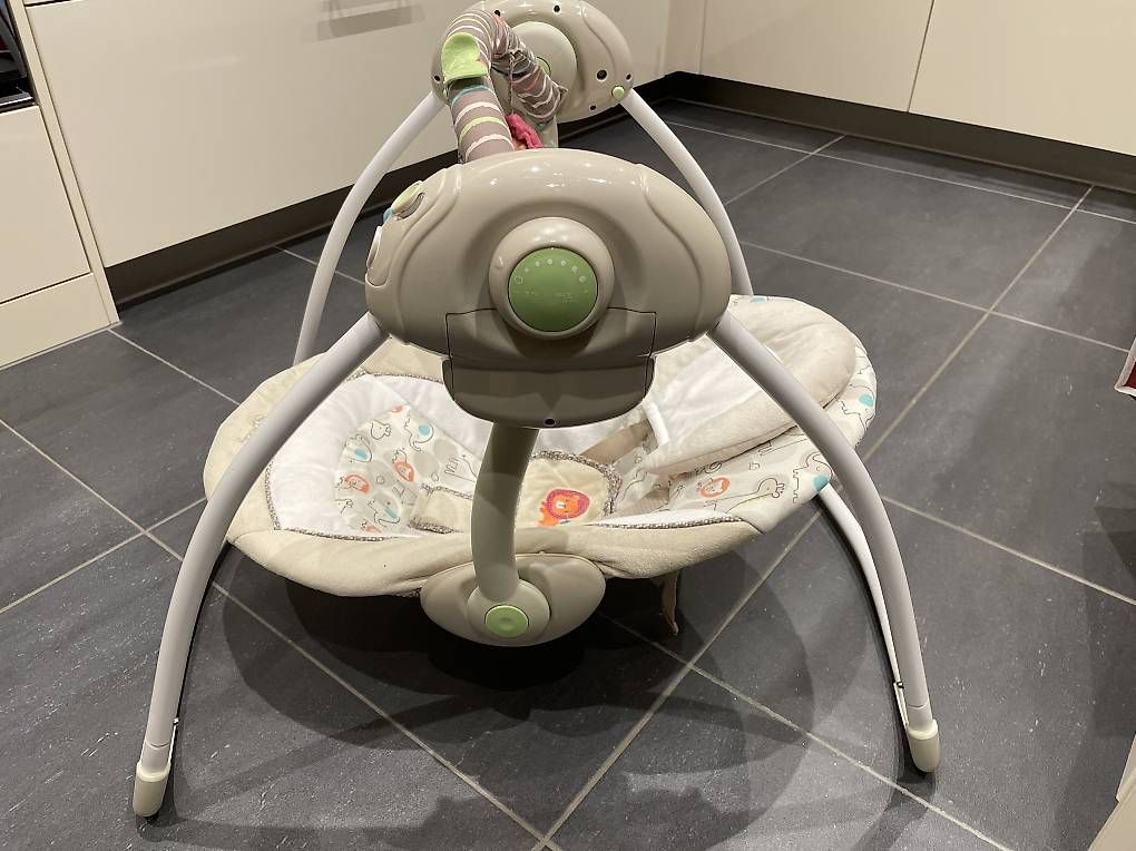 Altre altalene da giardino: Elektrische Babyschaukel – Usato da Affoltern am Albis venduto da faebu_7 1
