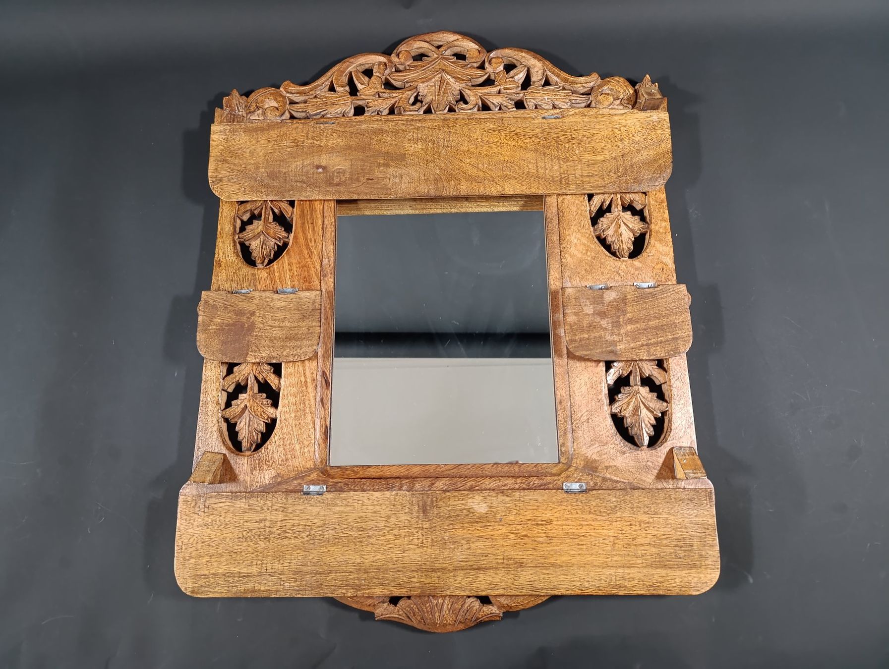 Miroirs: Miroir mural ancien 55.2 x 69.5 cm – D'occasion à Thielle par Plusvalue_Neuchatel 1