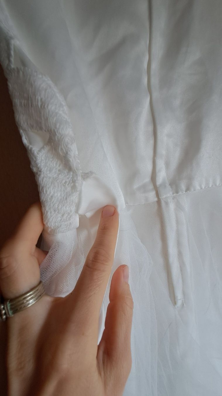 Vestiti & Gonne: robe élégante avec strass en coton et tulle – Usato da Bernex venduto da Dariafr 3