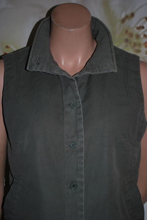 Esprit Gilet & Giacche senza maniche: Gilet / Weste ESPRIT   Taille / Grosse S – Usato da Cossonay-ville venduto da Super-Price-Quality 1