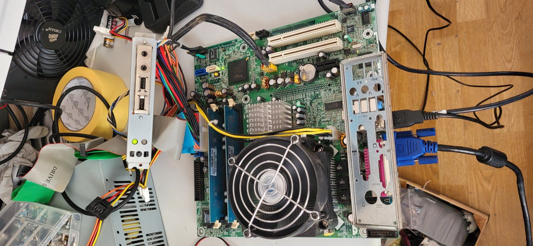 Hewlett Packard Schede madri: Pentium 4 3.00GHz KIT complet – Usato da Düdingen venduto da boascompras 3