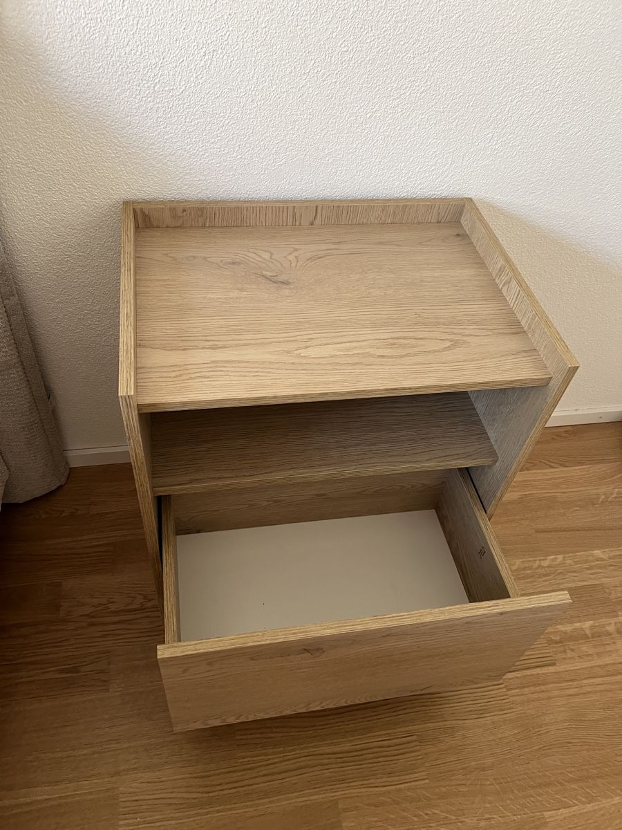 Tables de nuit: Nachttisch (Eichenholzoptik) – Neuf (Voir description) à Würenlingen par SaulGoodman1 2