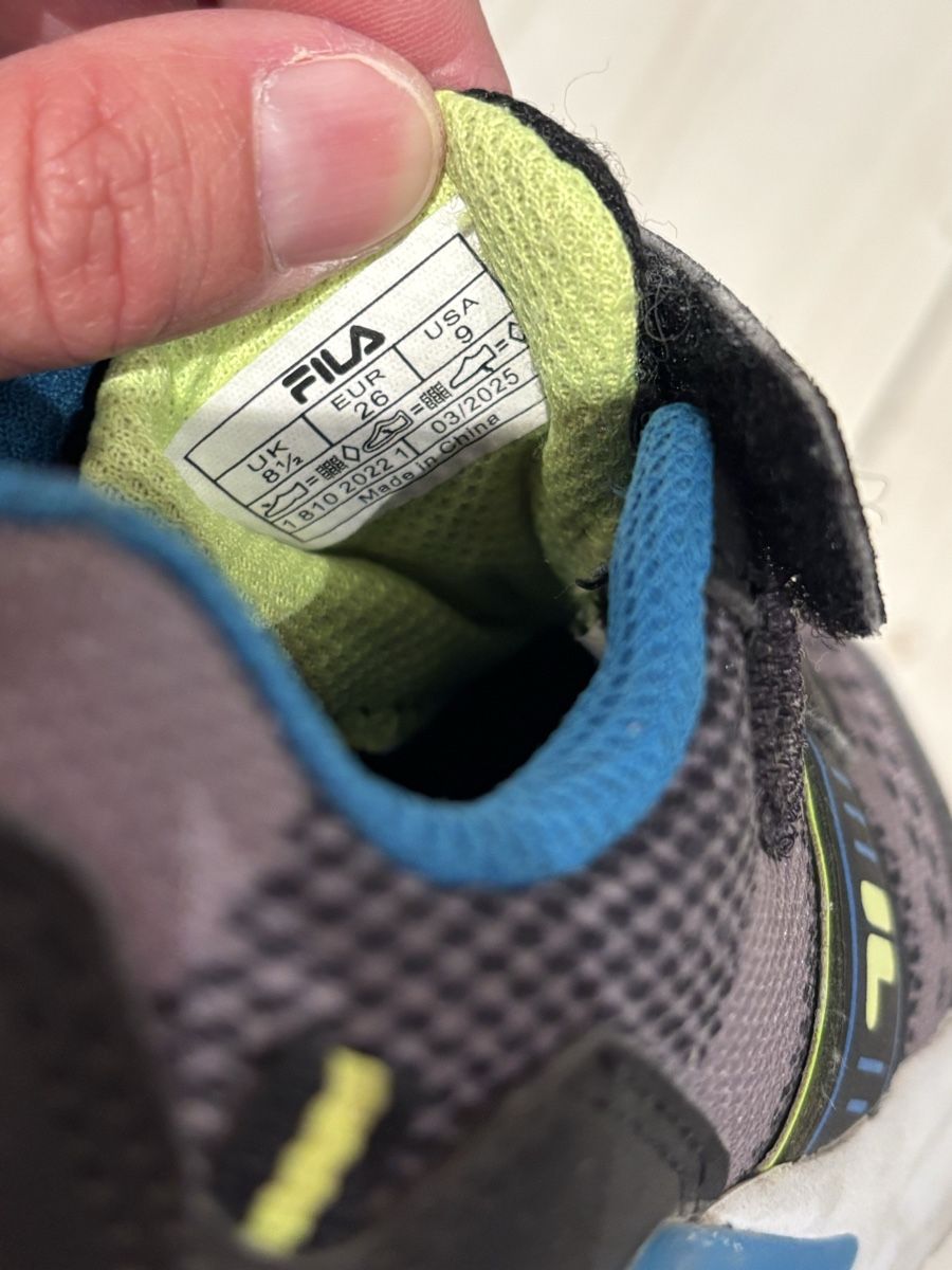 Fila Schuhe für Jungen: Baskets taille 26 – Gebraucht aus Chapelle-s-Moudon von vanesso 1