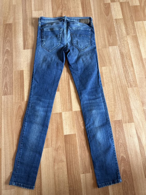 Diesel Jeans: Diesel Skinzee-Low Jeans Gr. 26/30 einf. Bundweite 33cm – Usato da St. Gallen venduto da mai_gd7k 1