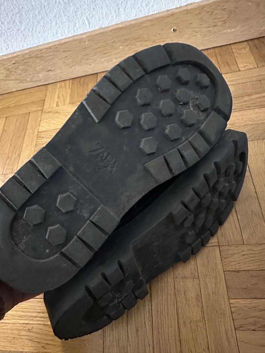 Zara Chaussures hommes: Zara Unisex Schuhe, Gr.33 – D'occasion à Neuenhof par prada010 4