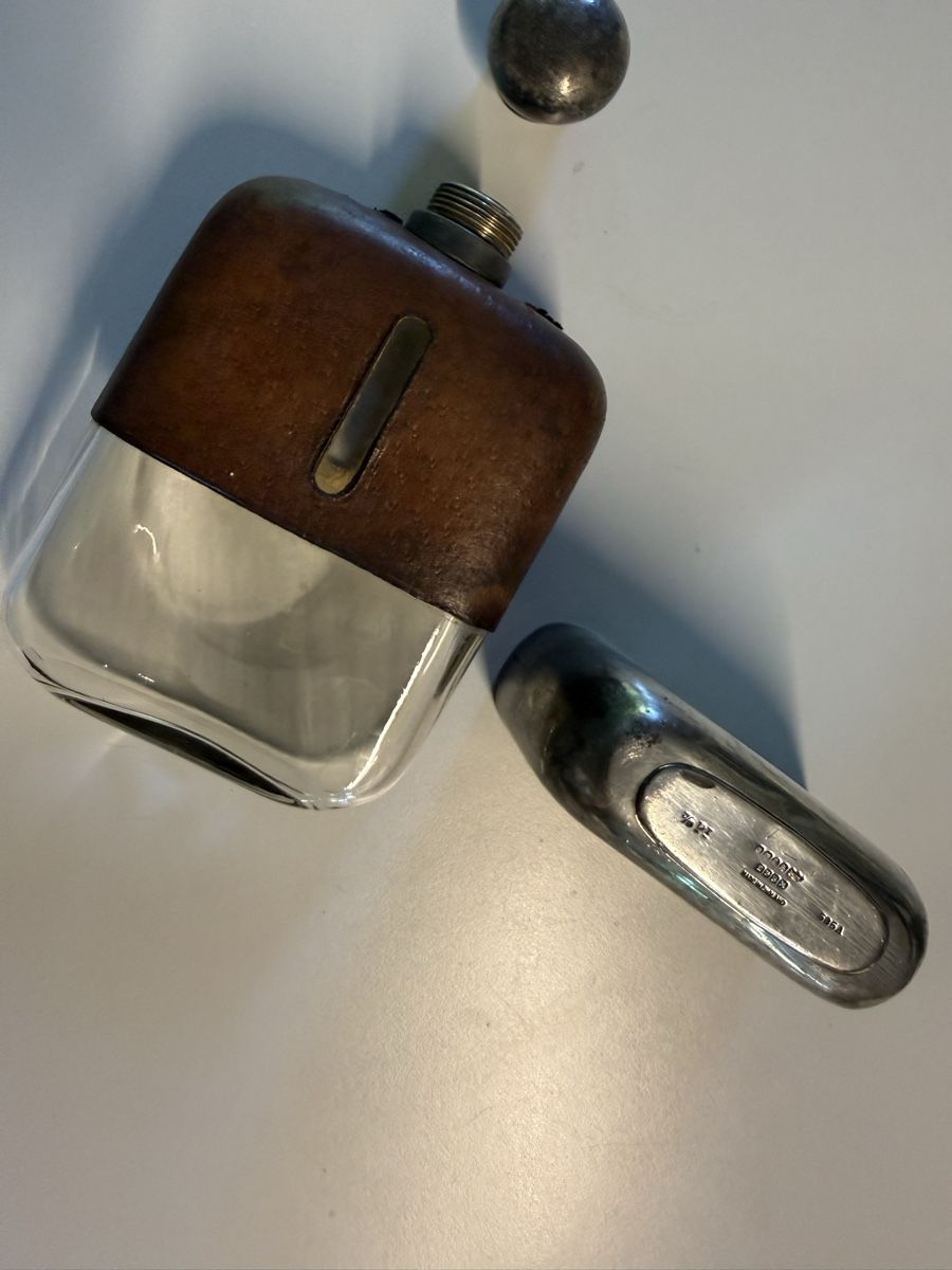 Bottiglie: Vintage Flachmann, Leder und vermutlich versilbert England – Usato da BASEL venduto da zum_schneugge