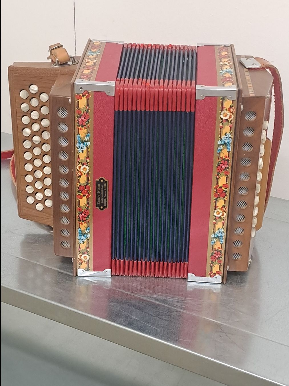 Strumenti musicali: schwyzerorgeli ton B  – Usato da Villeneuve venduto da BibiVintage 8
