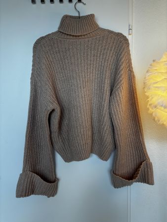 Pullover mit Rollkragen Damen beige Grösse S/M guter Zustand