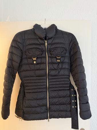 Steppjacke Peuterey schwarz Grösse 40 guter Zustand
