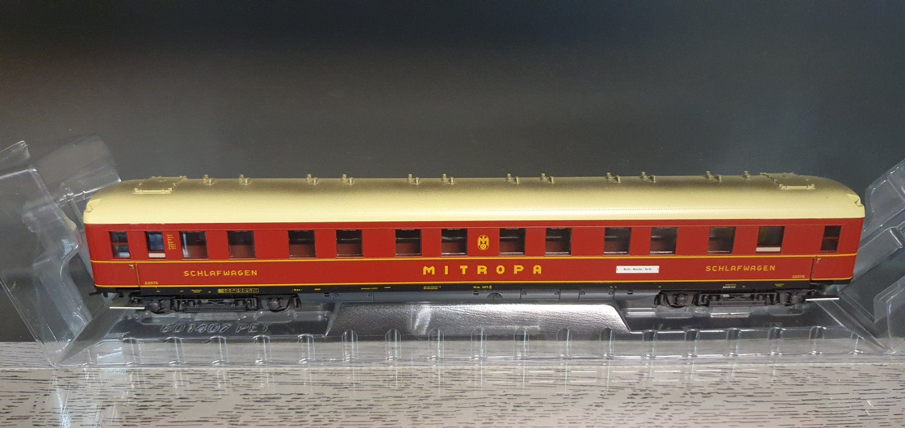 Trix Modellini di ferrovie: TRIX:DC: MITROPA SCHLAFWAGEN ROT 23351 OVP – Usato da Biglen venduto da taunus82 1