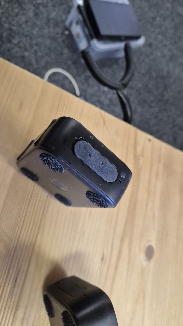 Hewlett Packard Lautsprecher: 2 HP Bluetooth Lautsprecher schwarz gebraucht – Gebraucht aus Bern von rueetschit 6