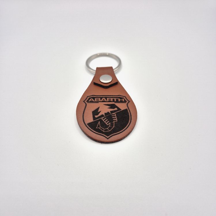 abarth-schl-sselanh-nger-aus-kunstleder-mit-lasergravur-neu-gem-ss