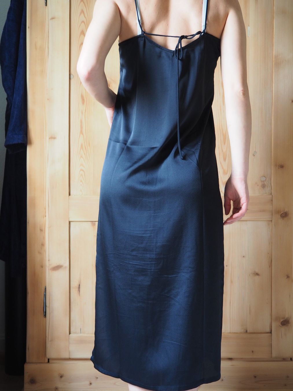 Vestiti: Elegantes Kleid von Moves – Usato da Oberwil BL venduto da Fialova 1