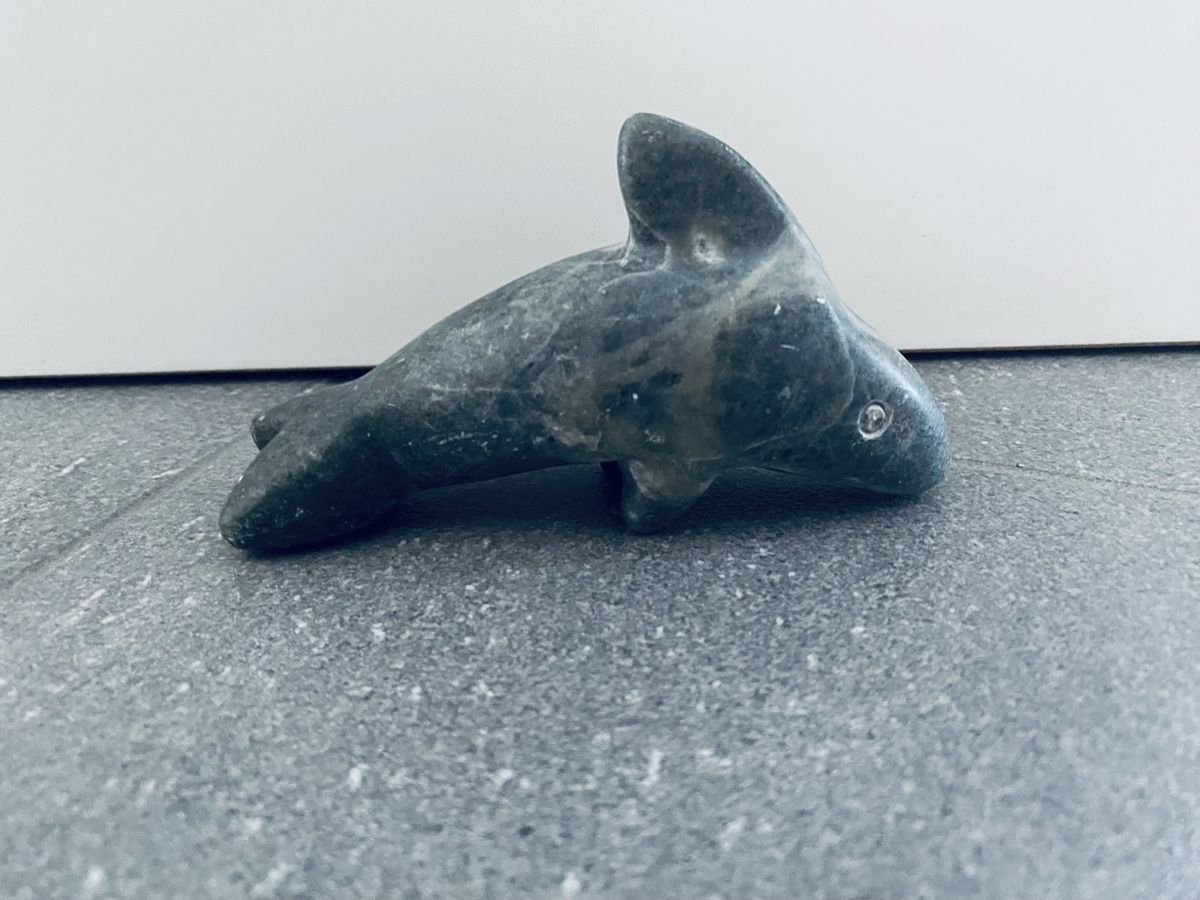 Statuette: Delfin Figur aus Stein dunkelgrau  – Usato da Malters venduto da Kuettel1 1