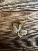 Vintage Brosche Blatt Goldfarben – Elegante Anstecknadel