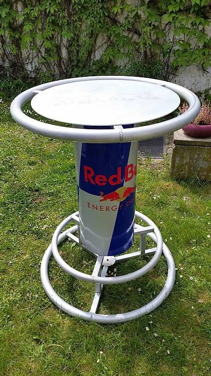 Ladenausstattungen & Messebau: Redbull-Stehbar – Gebraucht aus Unteriberg von wg52