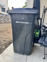 Abfallcontainer 240L Ochsner