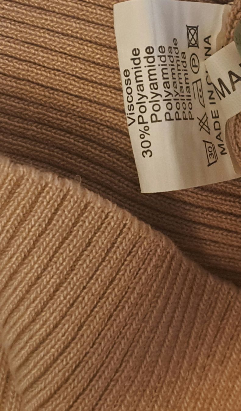 Robes: Kleid mit Cut-Outs – Neuf (Voir description) à Seengen par ja6_65wp 2