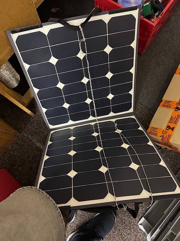 Panneaux solaires: Solarpanel Mobil 100W – D'occasion à Rheinfelden par raifsen